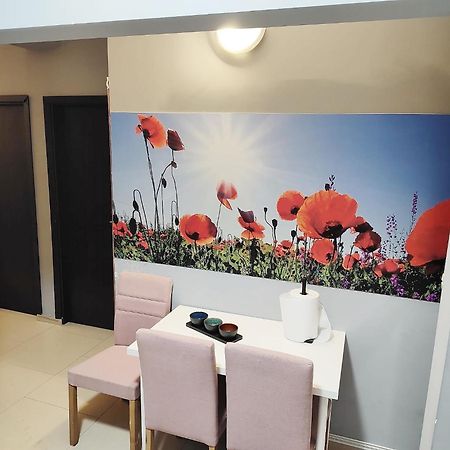 Central Retreat- Apartment Universitate Bukareszt Zewnętrze zdjęcie